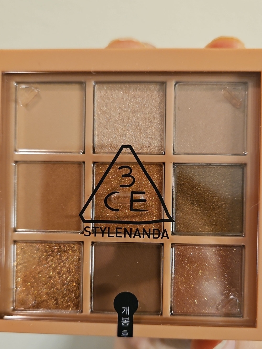 3CE Stylenanda Eyeshadow Palette Overtake - Warm Brown & Gold Shades
